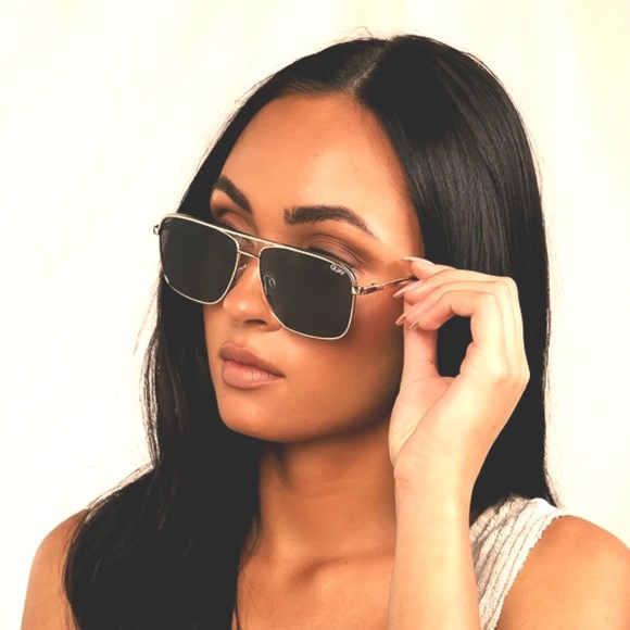 Quay poster boy sunglasses